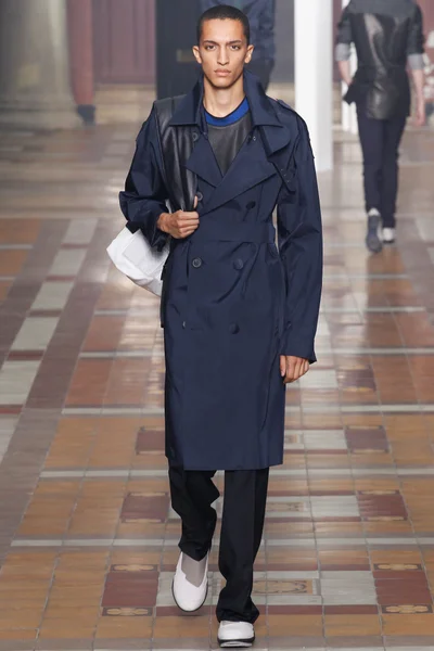 Look 26